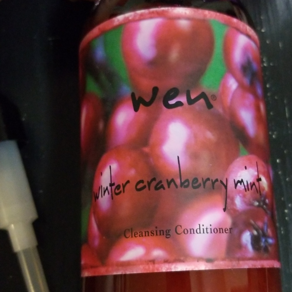 Limited!Wen winter cranberry cleansing conditioner